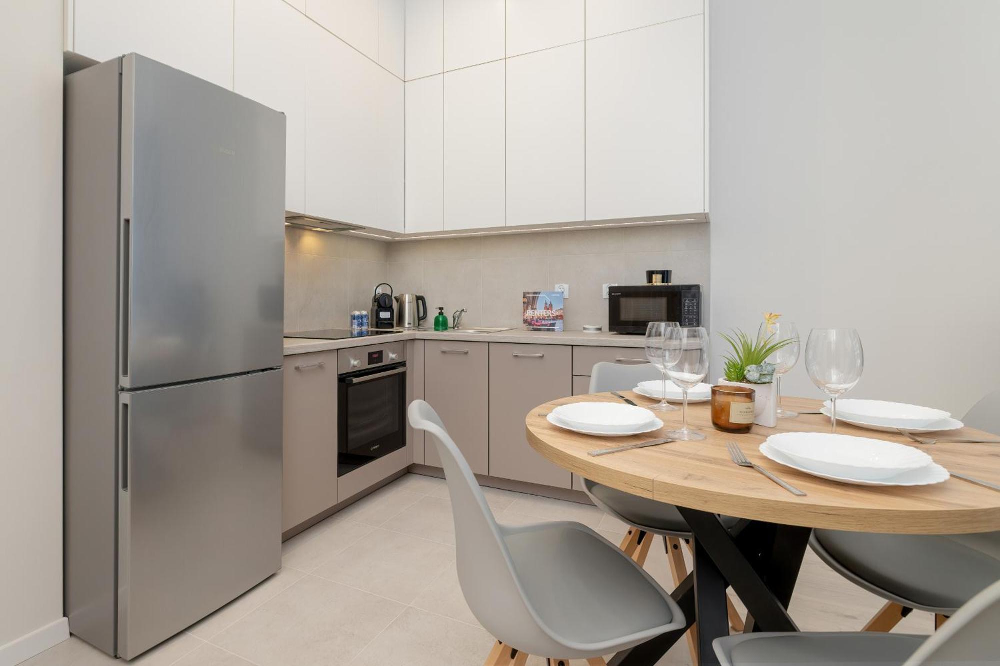 Luxury Near The Center Of Cracow By Renters Prestige Appartement *